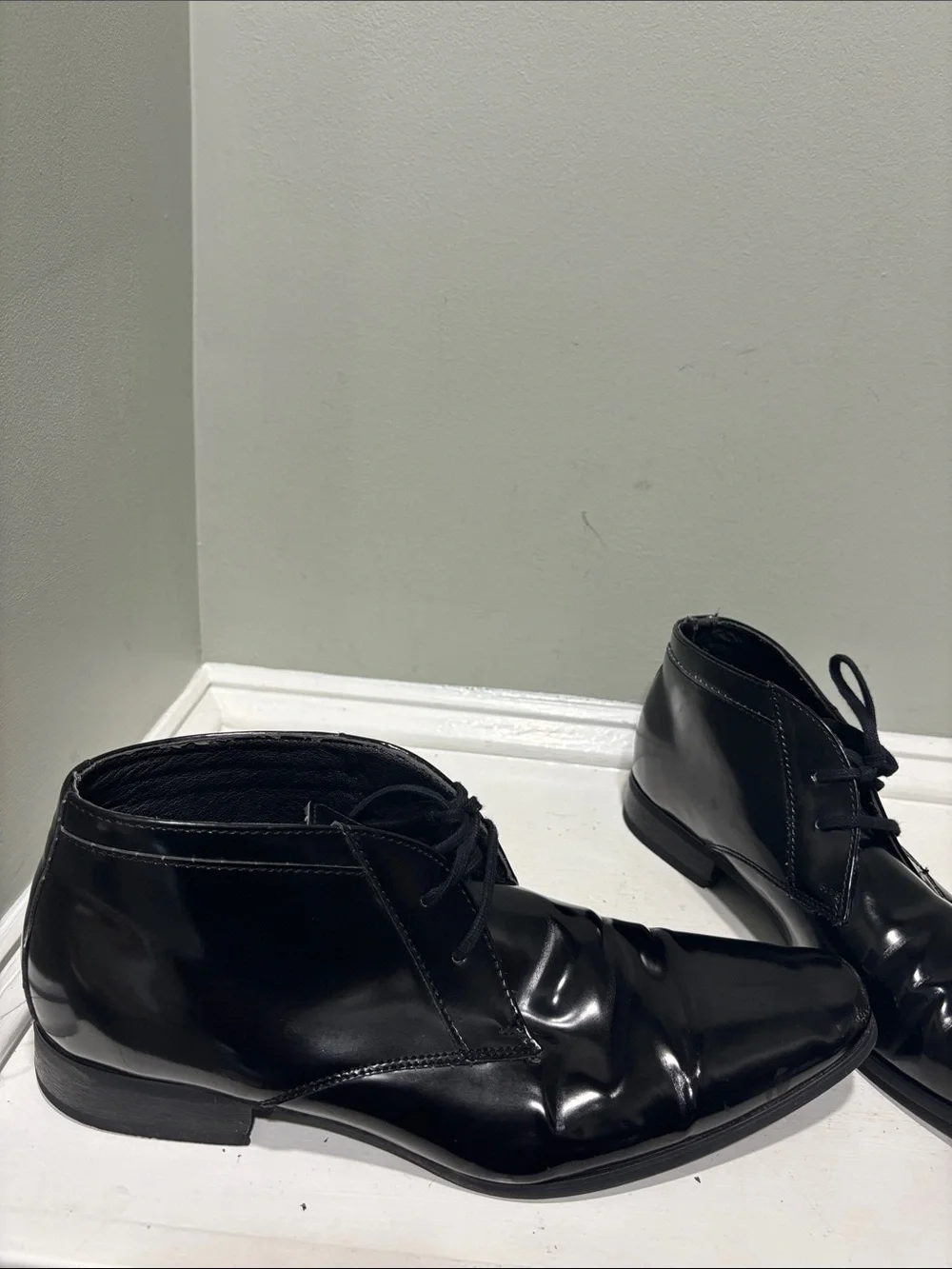 Calvin Klein Black Patent Leather Lace-Up Chelsea Dress Boots-size 10.5